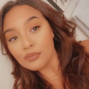 Meet your Posher, Willow